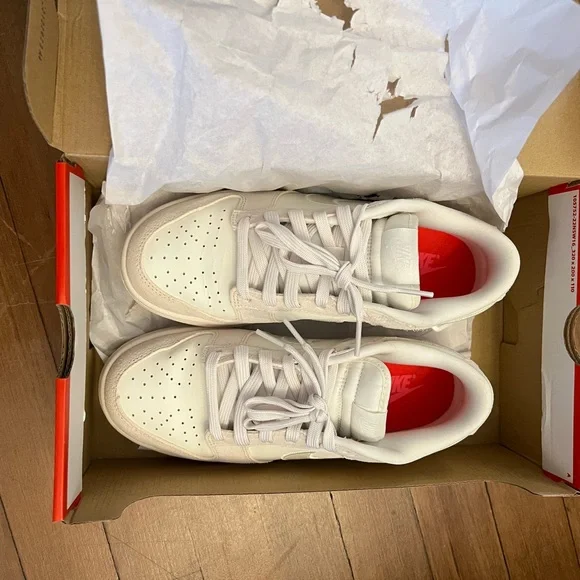 Nike Women's Dunk Low Sail Multi-Color Siren Red HF5074-133 Size 8 - Picture 4 of 5